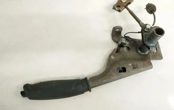 Handbrake/parking brake lever assembly