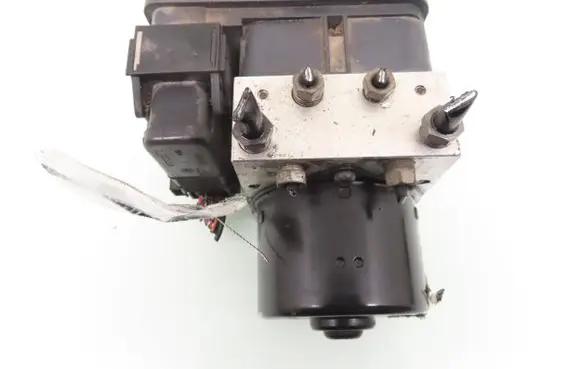 Ford Focus ABS Pump 8M512C405CA 10096001363