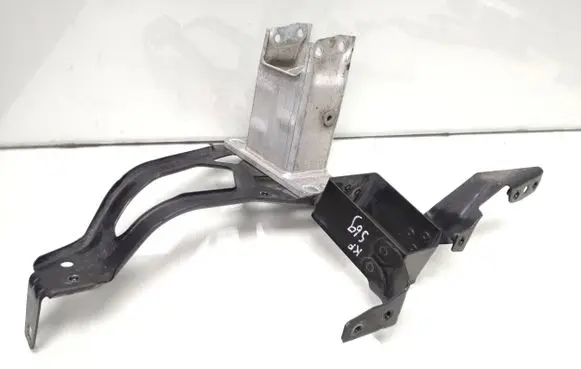 BMW 5 E60 E61 Front bumper mounting bracket 7163483 51647163483