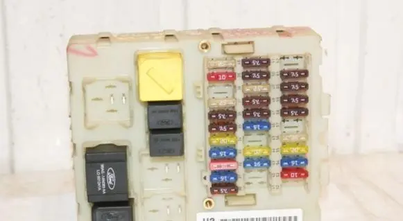 Ford Focus Fuse module 98AG14K150AF 98AG14A073CH 1112276