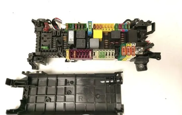 Mercedes-Benz A W176 Fuse module A2469066600