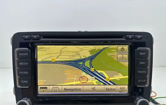 Volkswagen PASSAT B7 Radio/CD/DVD/GPS head unit 1T0035680P A2C98069000 000532850