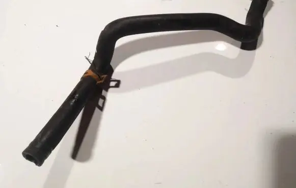 Renault Megane I Engine coolant pipe/hose