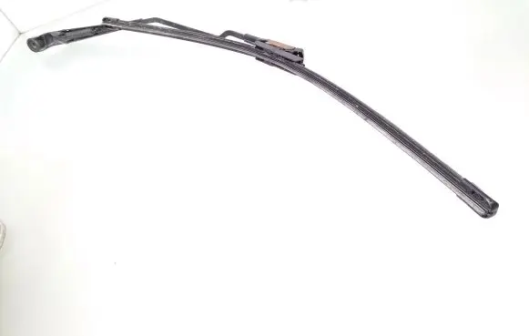 Mercedes-Benz Vito Viano W639 Windshield/front glass wiper blade A6398200744