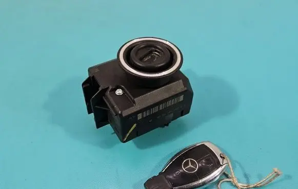 Mercedes-Benz C W204 Ignition lock A2045450908 IMPRK1584755