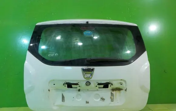 Dacia Duster Tailgate/trunk/boot lid XP151