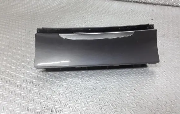 Volkswagen PASSAT B6 Car ashtray 3C0863284A