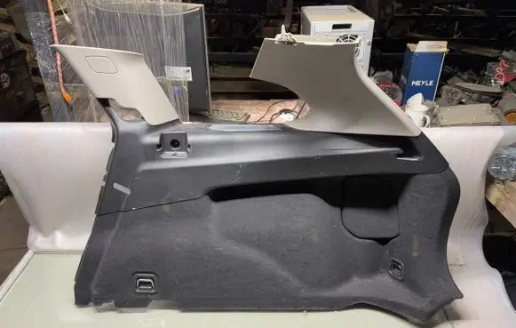 Volvo V60 Trunk/boot side trim panel 39834969