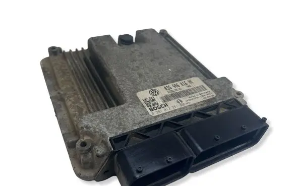 Volkswagen Touran I Engine control unit/module 03G906016HK
