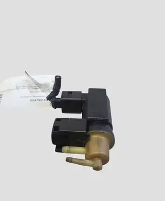 Volvo V70 Turbo solenoid valve 31339808 70466400