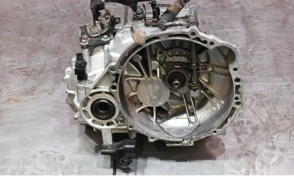 Hyundai ix35 Manual 6 speed gearbox L8J