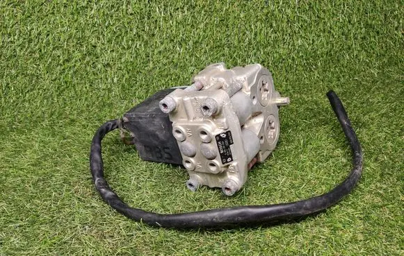 Audi 80 90 S2 B4 ABS Pump 4A0614111A 0265201049