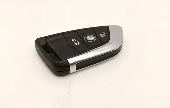 BMW 2 F46 Ignition key/card 6805990 5FA011925