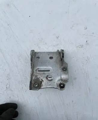 BMW 5 F10 F11 Radiator mount bracket 7186513 7207151 7211161
