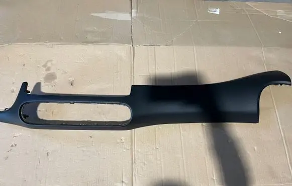 Hyundai Kona I Dashboard glove box trim 