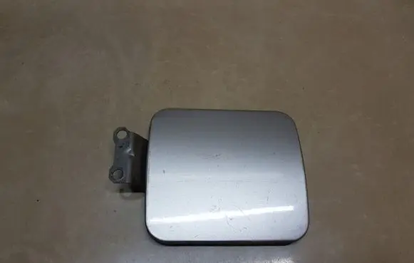 Mitsubishi L200 Fuel tank cap
