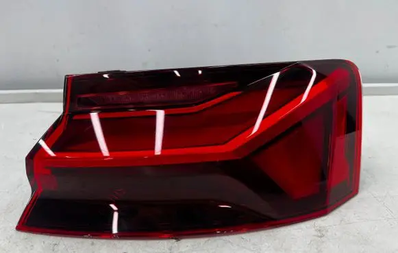 Audi A5 Rear/tail lights 8W6945092AA