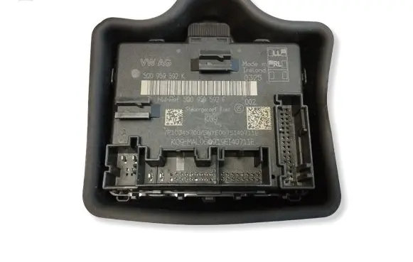 Audi Q3 F3 Door control unit/module 5Q0959592K 5Q0959592B 5Q0959592F