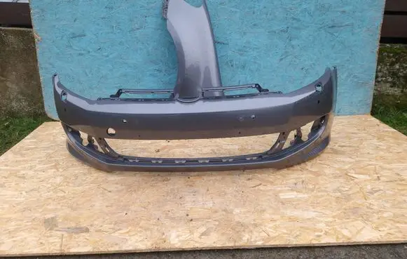 Volkswagen Golf VI Front bumper 5K0807221S