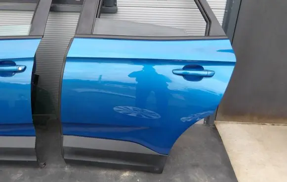 Opel Grandland X Rear door