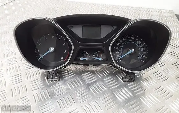 Speedometer (instrument cluster)