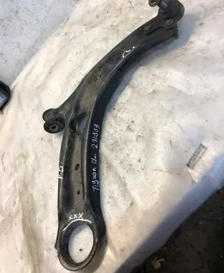 Volkswagen Tiguan Front lower control arm/wishbone