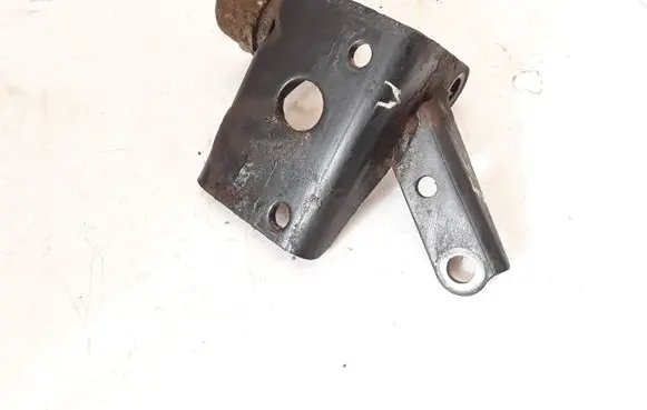 Toyota Corolla E120 E130 Engine mounting bracket