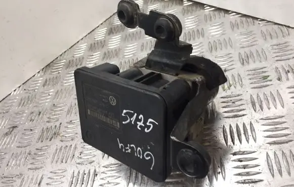 Volkswagen Golf IV ABS Pump 1C0907379C 5175 1J0614117E