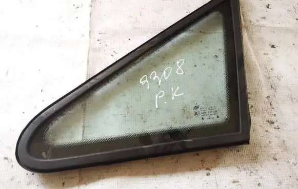 Ford Galaxy Front triangle window/glass as2