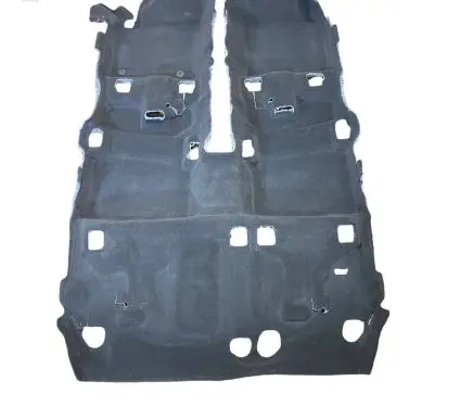 Ford Escape IV Interior carpet 