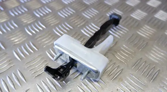 Toyota Highlander XU70 Front door check strap stopper 686200E160