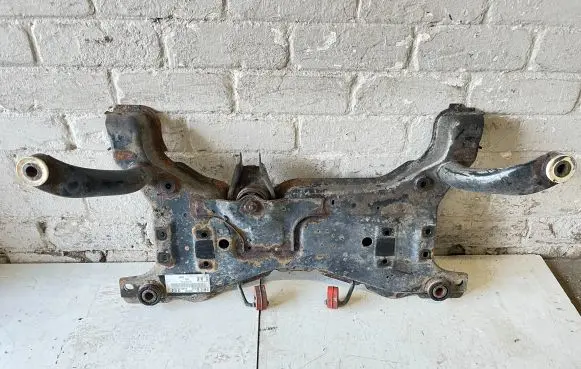 Ford Focus C-MAX Rear subframe 5C39122 105273FS1460 300851