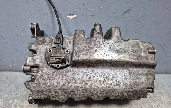Volkswagen PASSAT B6 Oil sump 03G103603