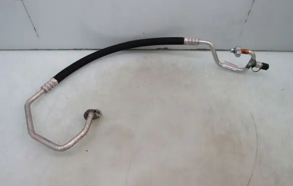KIA Xceed Air conditioning (A/C) pipe/hose 97762G4450