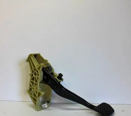 BMW 5 F10 F11 Brake pedal 6775368