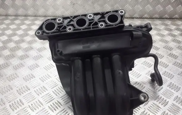 Volkswagen Polo IV 9N3 Intake manifold 03D129766L