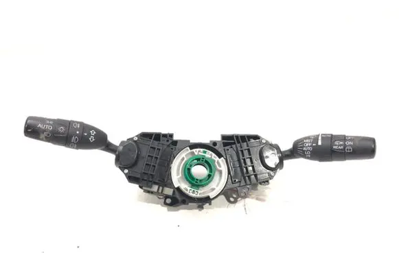 Wiper turn signal indicator stalk/switch