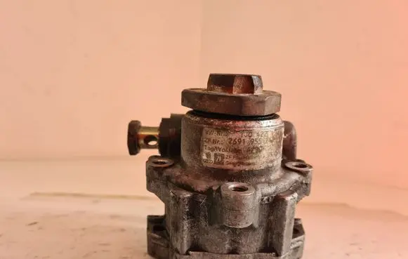 Audi A3 S3 8L Power steering pump 1J0422154F 7691955241