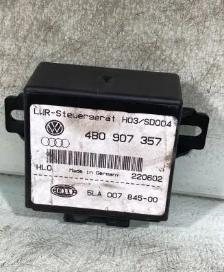Audi TT Mk1 Light module LCM 4b0907357