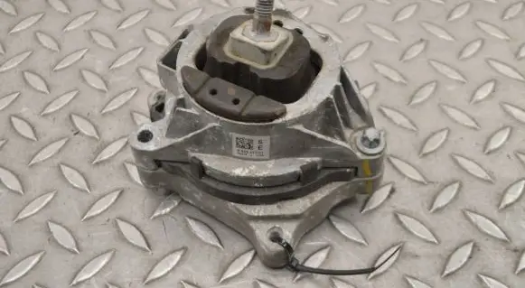 BMW 1 F20 F21 Engine mount bracket 22116859411 6859411