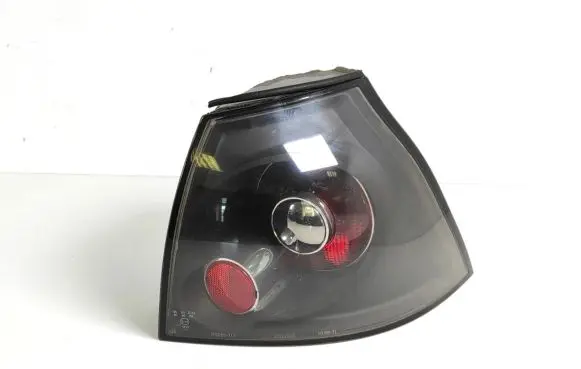 Volkswagen Golf V Rear/tail lights