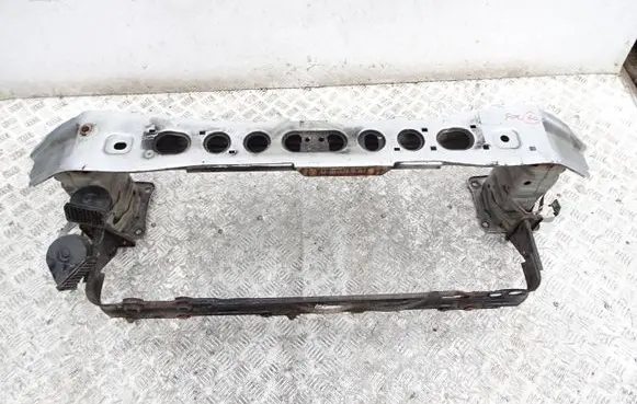 Ford Focus Front bumper support beam brqr