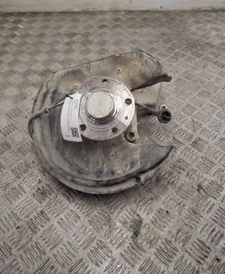 Volkswagen PASSAT B6 Rear wheel hub