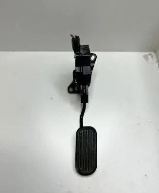 Lexus IS 220D-250-350 Accelerator throttle pedal 7811053011