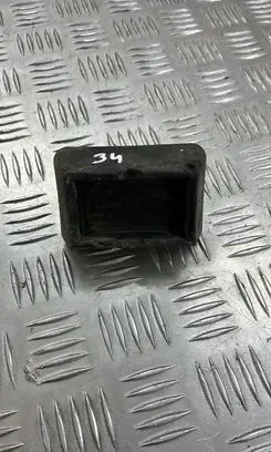 BMW X3 E83 Jacking socket point 8268885