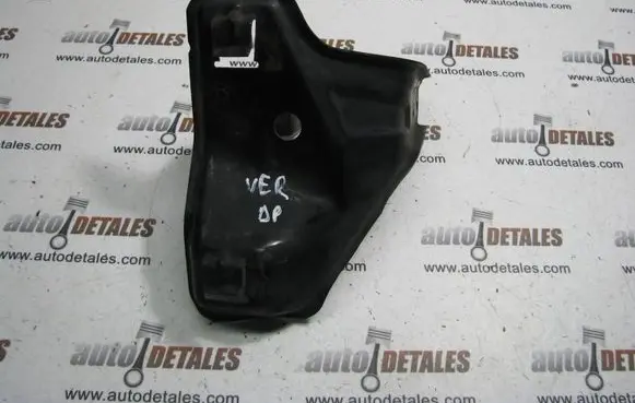 Toyota Corolla Verso E121 Headlight/headlamp mounting bracket