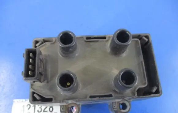 Renault Twingo I High voltage ignition coil 7700872449F