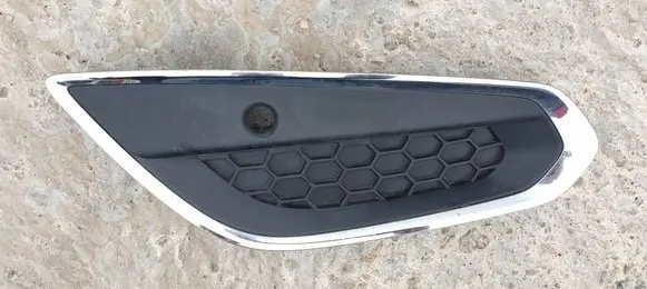 Volvo S60 Front bumper lower grill 31294136