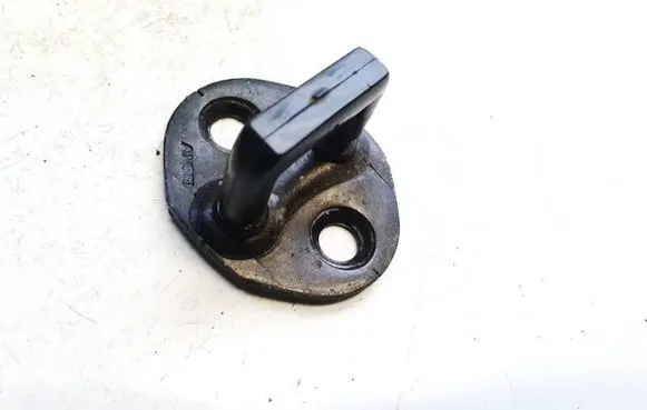 Mitsubishi Pajero Sport I Rear door lock loop/hook striker 