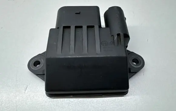 Mercedes-Benz C AMG W204 Glow plug EDZF22 661384